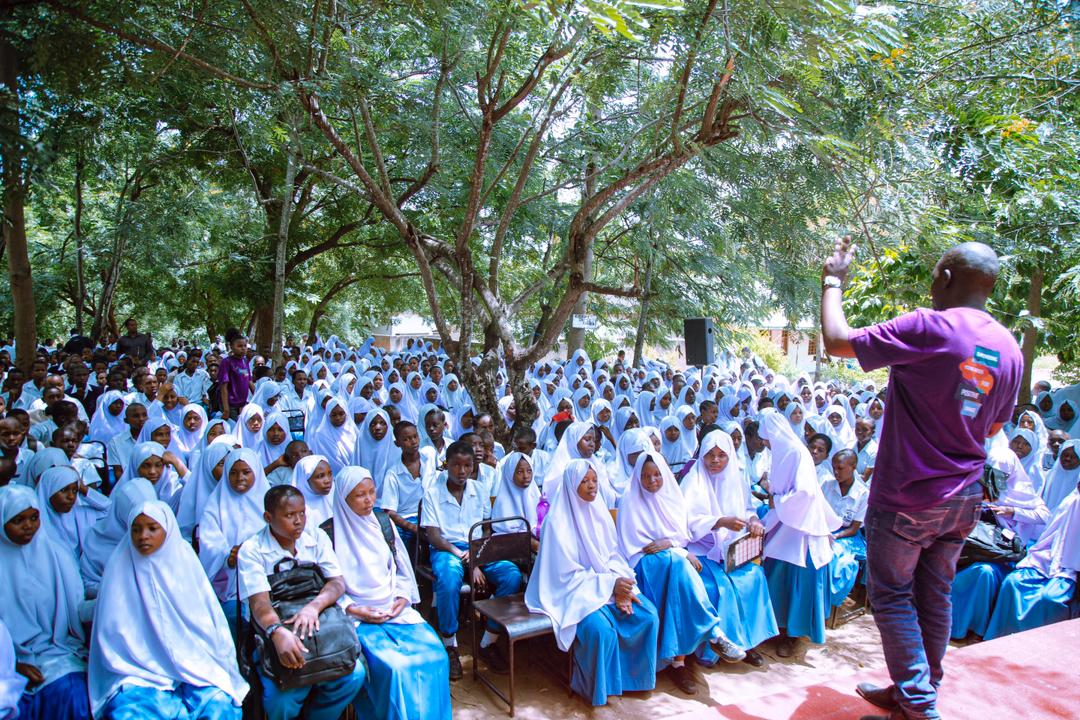 bridgeforchange's tweet photo. Smashed Tour across Tanzania and now we are in Tanga Region continues to deliver the message to young people, messages that help shine a light on the possible consequences of underage drinking 

#SmashedTanzania
#ndotoyanguhatuazangu https://t.co/jjF95kkFFG