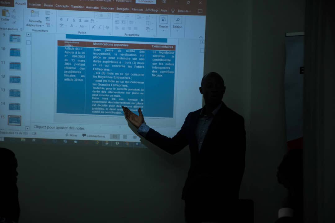 bems_consult's tweet image. Retour en image de la première journée de la formation sur LES TRAVAUX DE FIN D’EXERCICE COMPTABLE ET FISCAL . La formation se donne chaque jour de 16h à 19h.

Le rendez-vous est pris pour ce soir. 

☎️ +243829076691  
📍 Blvd 30 Juin, Immeuble VULAMBO 7e niveau, Loc2