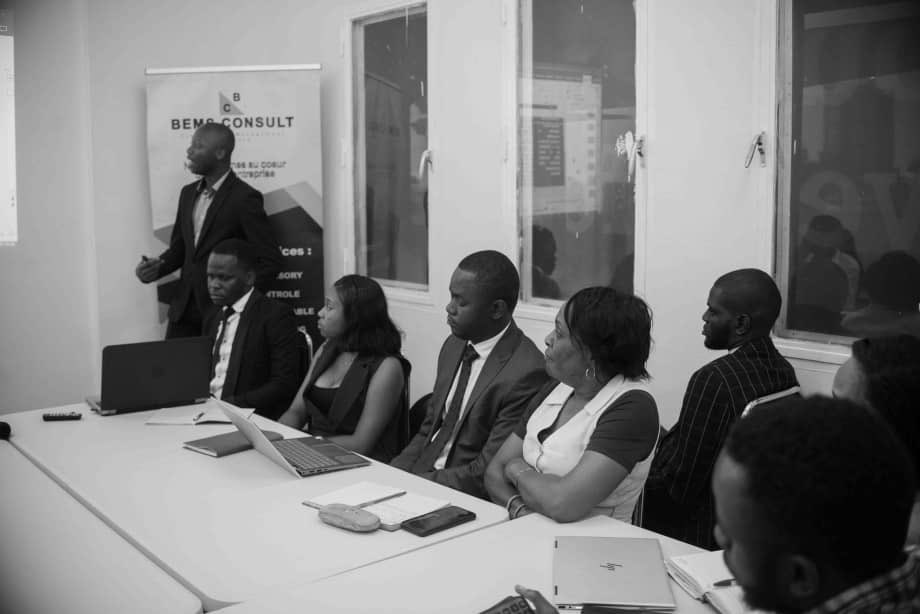 bems_consult's tweet image. Retour en image de la première journée de la formation sur LES TRAVAUX DE FIN D’EXERCICE COMPTABLE ET FISCAL . La formation se donne chaque jour de 16h à 19h.

Le rendez-vous est pris pour ce soir. 

☎️ +243829076691  
📍 Blvd 30 Juin, Immeuble VULAMBO 7e niveau, Loc2