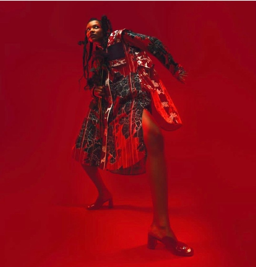 frohlic_thlabel's tweet photo. Fierce is red
Collaboration is real

The work of #emmabirski and rising model #camillejafar 

#fashion #fashionstyle #fashiondesigner #stylist #designer #photo #makeup #model https://t.co/09eXI7stny