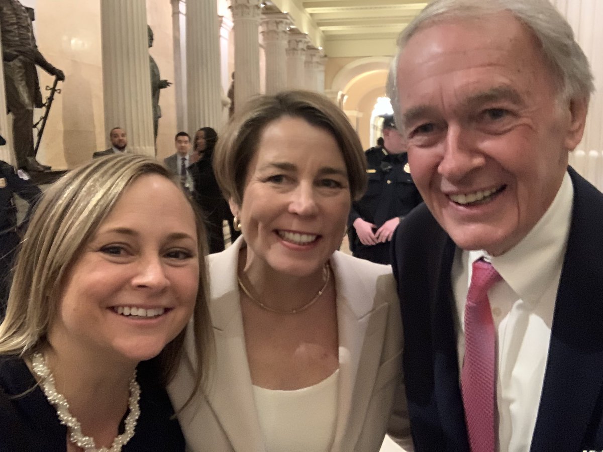 So grateful to stand with <a href="/SenMarkey/">Ed Markey</a> &amp; <a href="/MassGovernor/">Governor Maura Healey</a>—fighting for expanded abortion access, reproductive freedom, &amp; bodily autonomy in the Commonwealth and beyond! #sotu2023 #mapoli