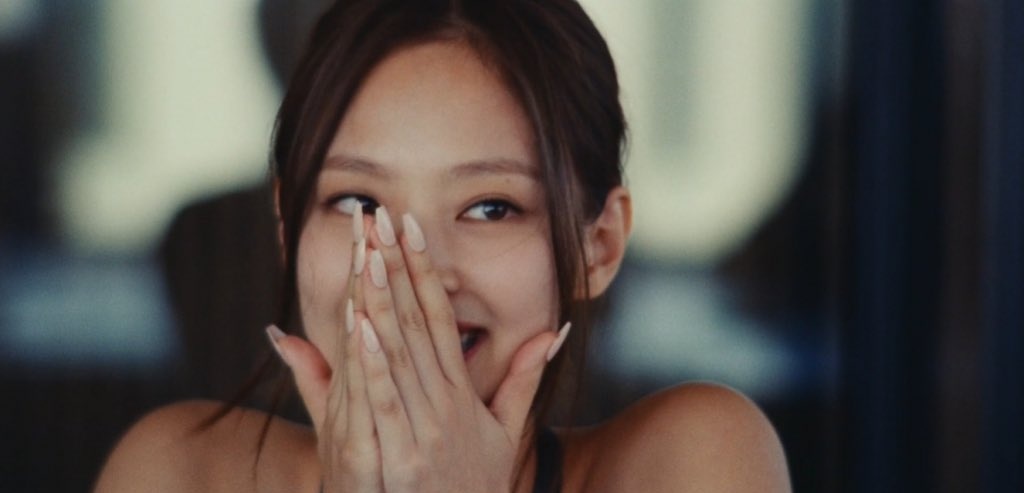 bmwnl1's tweet photo. มาแล้ววว "ซีรีส์ THE IDOL ที่ JENNIE วง BLACKPINK ร่วมแสดง มีกำหนดออกอากาศในเดือนมิถุนายนนี้" 

(เจนนี่เป็นไอดอลเกาหลีคนแรกที่เดบิวต์ใน American drama series และเป็นไอดอลเกาหลีคนแรกที่เดบิวต์ใน HBO drama series) https://t.co/bfZbI875H6