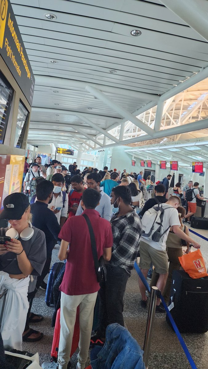 kaiesh's tweet photo. @airasia @tonyfernandes_ I can help with this customer experience using @VirtuaQ. We've shown this at Bangalore International Airport. Let me know if you want to chat! https://t.co/3RVOGYaSVd