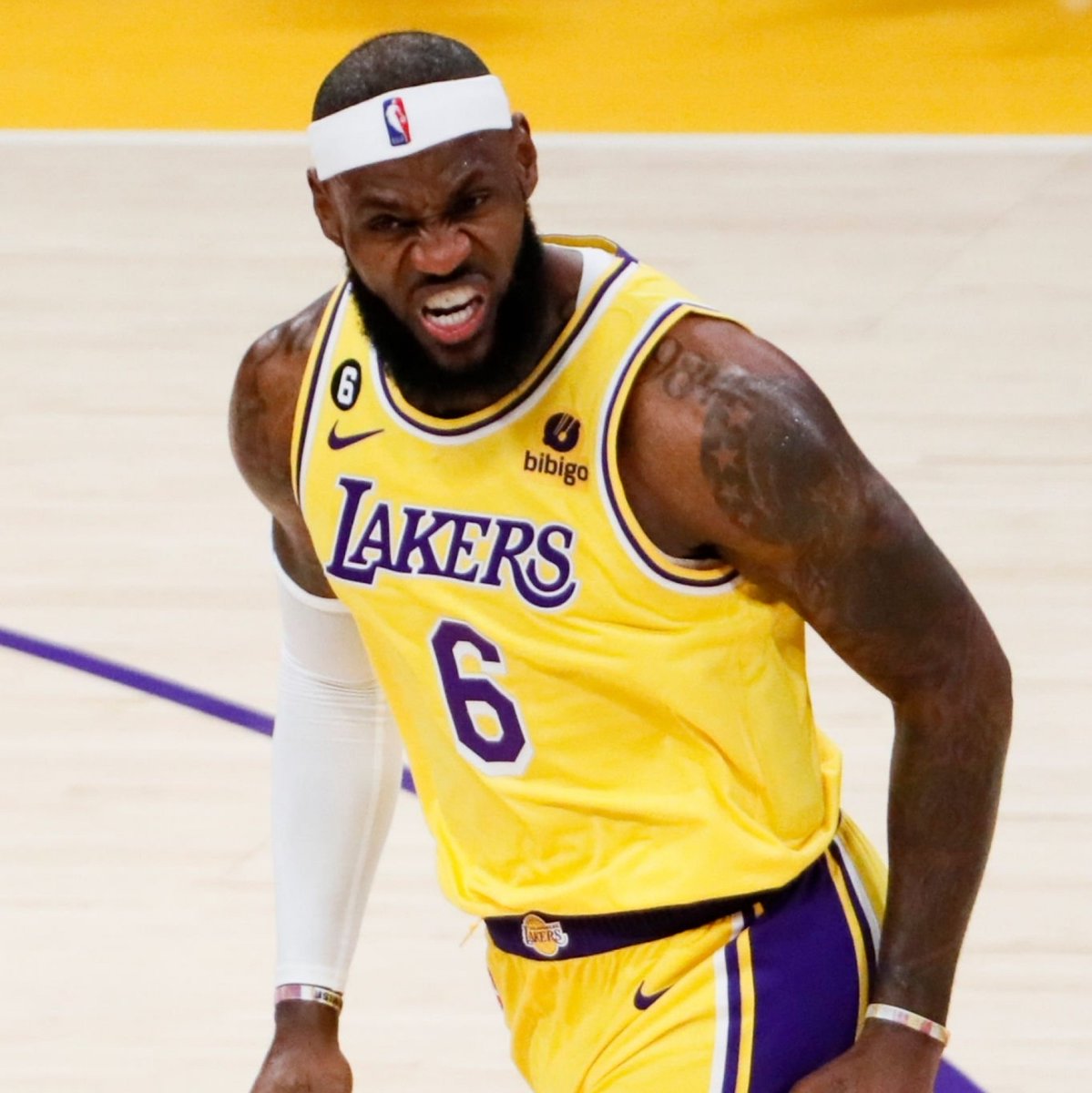 camisa_23's tweet photo. Na sua opinião, quem é o maior jogador da história do basquete? 🐐🔥 https://t.co/KfaLVGCGaj