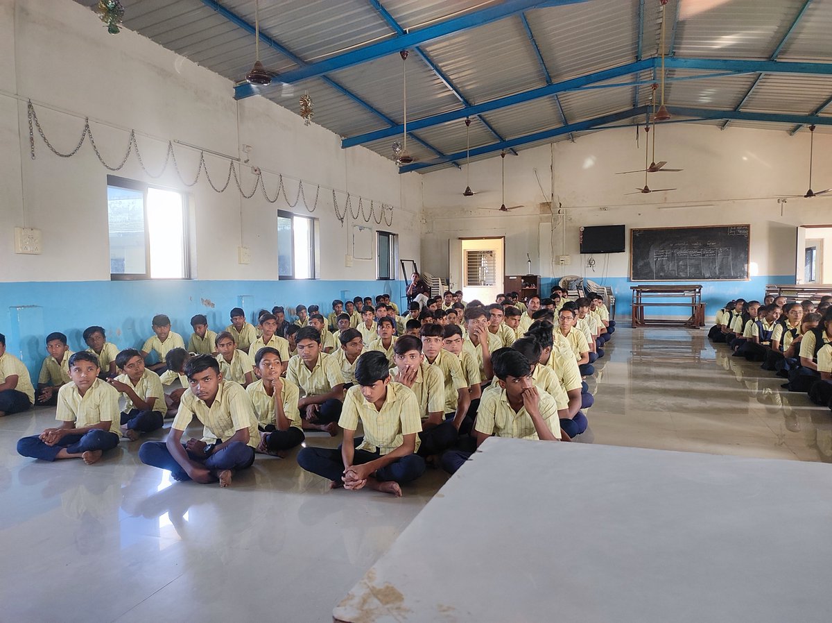 IPalanpur's tweet photo. Cyber Security Seminar at Vedancha High School,Palanpur https://t.co/loZzyuPGU8