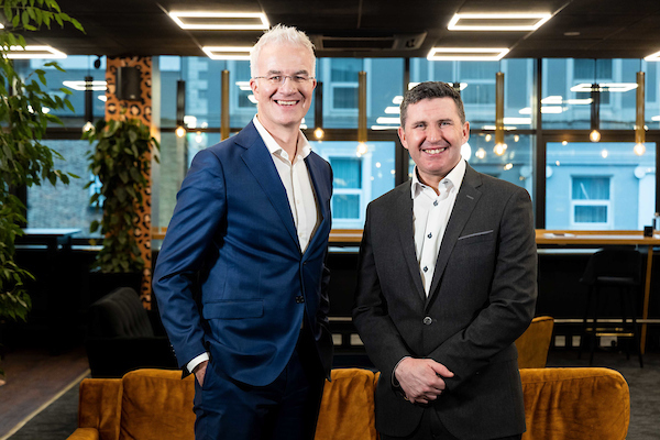 HealyComms's tweet photo. We're delighted to announce Enda Brady, formerly of Sky News, is joining @HealyComms as a Consultant specialising in Media Training. He joins @JonathanHealy, Ciara McDonagh and Mary O'Neill on our Media Training team. #Dublin #Cork #Waterford @endabradymedia
#news #mediatraining https://t.co/VhXQttOsls