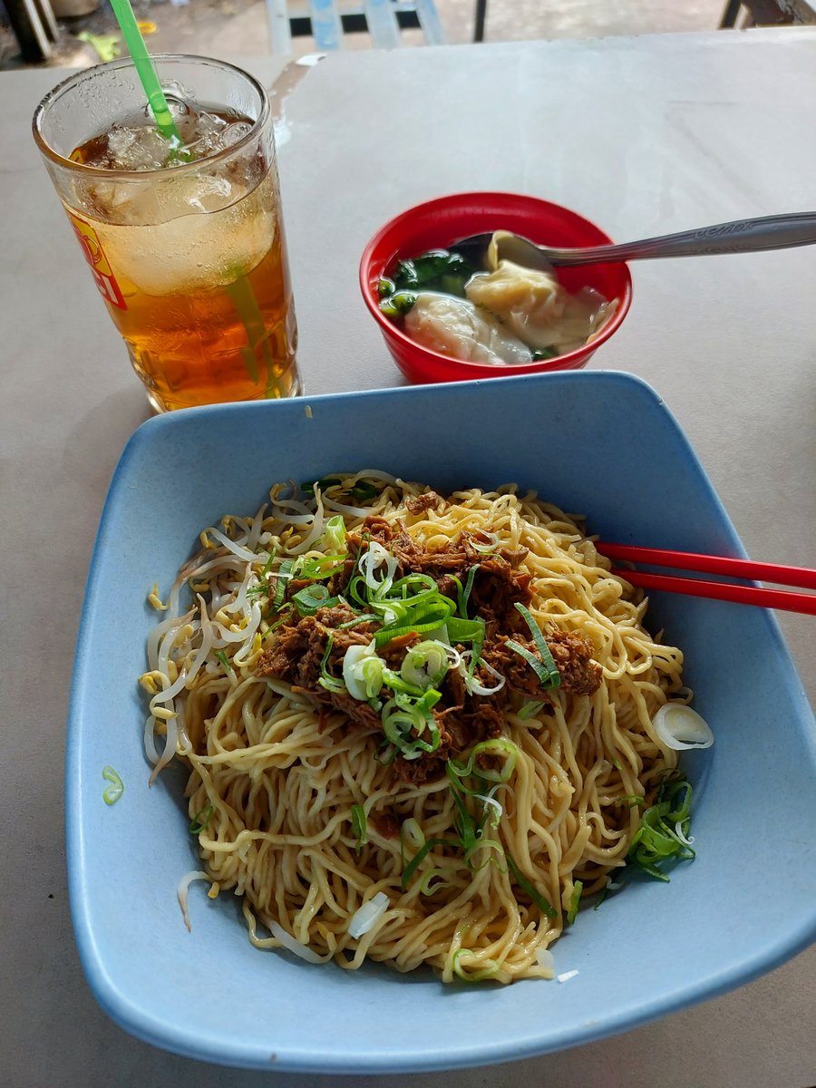 panggil saja tweet media