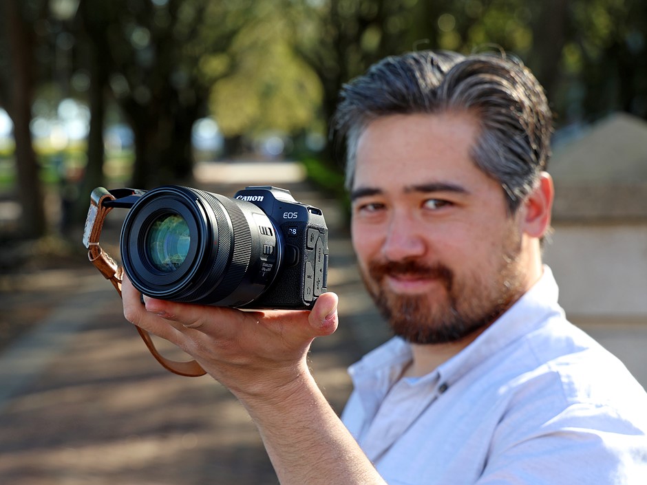 3DFONTS's tweet photo. Canon EOS R8 video review https://t.co/tI3rL3CSA8 https://t.co/zW2s5fa6md