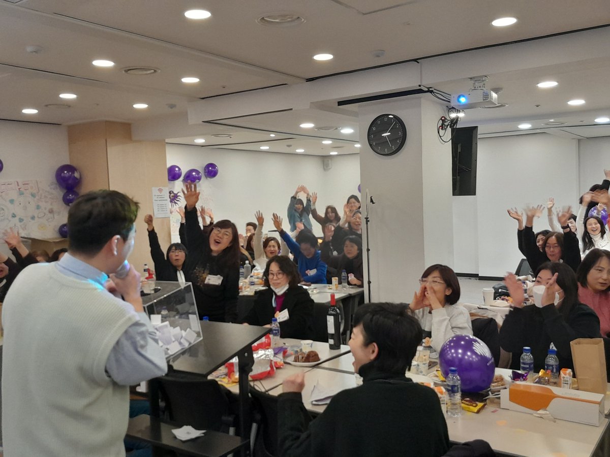 🎂대불스 1주년 파티 무사히 마쳤습니다.
함께 준비해주신 손길, 찾아주신 발걸음,
감사한 마음들 전부 잊지 않겠습니다🙏🏻
정신없는 와중에 놓친 부분이 한두가지가 아니네요 ㅠㅠ
다시한번 발랄하고 행복한 추억 만들어주신 요원님들
느므 금쓰릉흔니드💜

내년엔 원하시는대로 1박2일 워크샵으로..