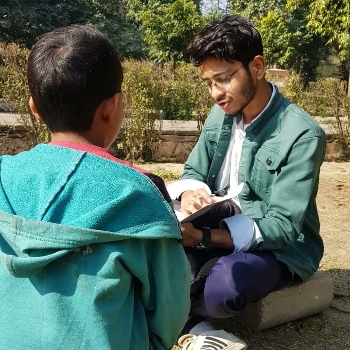 Subhrajeet_bjp's tweet photo. Alone we can do so little; together we can do so much.
.
.
#Project_KFA
#UmeedNGO
#Kanhaiya_Nagar https://t.co/sJBGuGXVWo