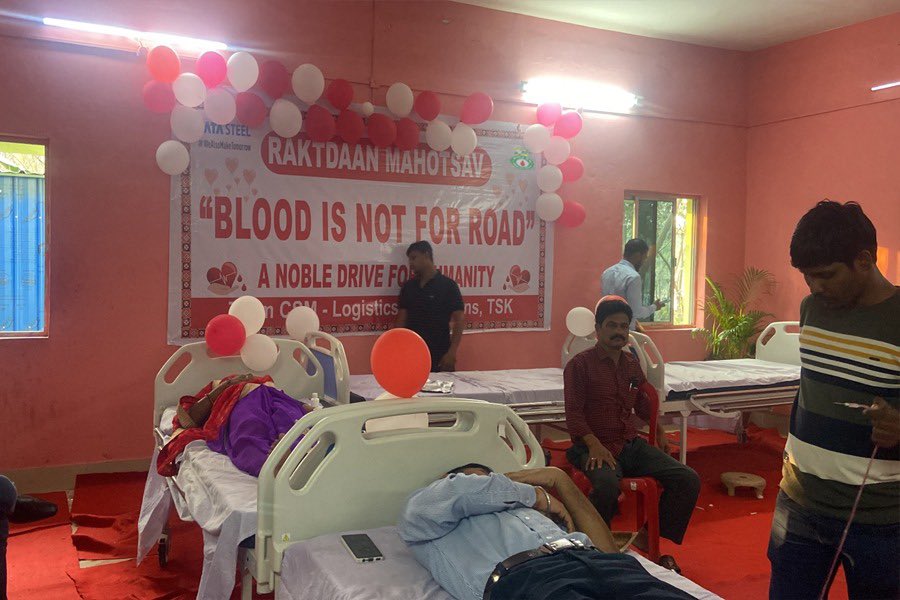 Bimal4jajpur's tweet photo. Odisha Mo Parivar organised a  Rakta Mahotsav in association with TATA STEEL, KalingaNagar.@MoParivarOdisha @iamsunandadas @pranabpdas @MoSarkar5T https://t.co/oGnLsZb8Ke