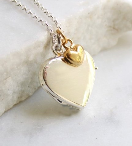 ❤️THE HEARTS HAVE IT❤️ View our full jewellery collection in store & online ⬇️ eclectichound.co.uk/collections/je… 💟 💟 💟 #Jewellery #SterlingSilver #GoldVermeil #ValentinesGift #EclecticHound #TheSquare #WinchesterIndependents #HelloWinchester