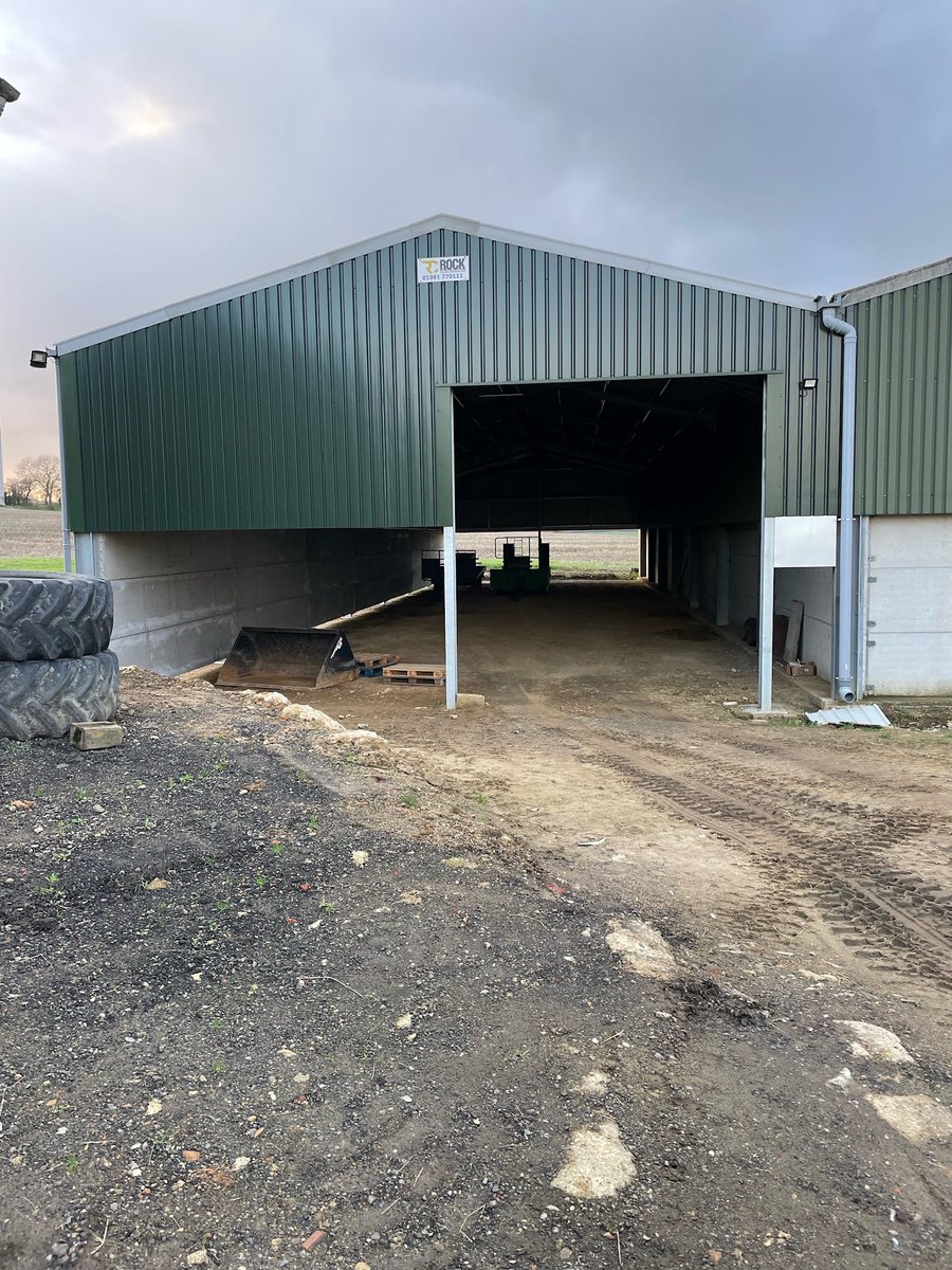 Tom Sewell tweet media