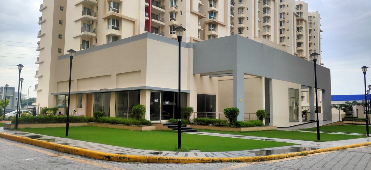 VirajConstruct3's tweet photo. Sunbreeze-I, Luxurious 2BHK &amp; 3BHK Apartments &amp; Penthouses

https://t.co/bkhuhxTMVE https://t.co/mhR1ENbJMK