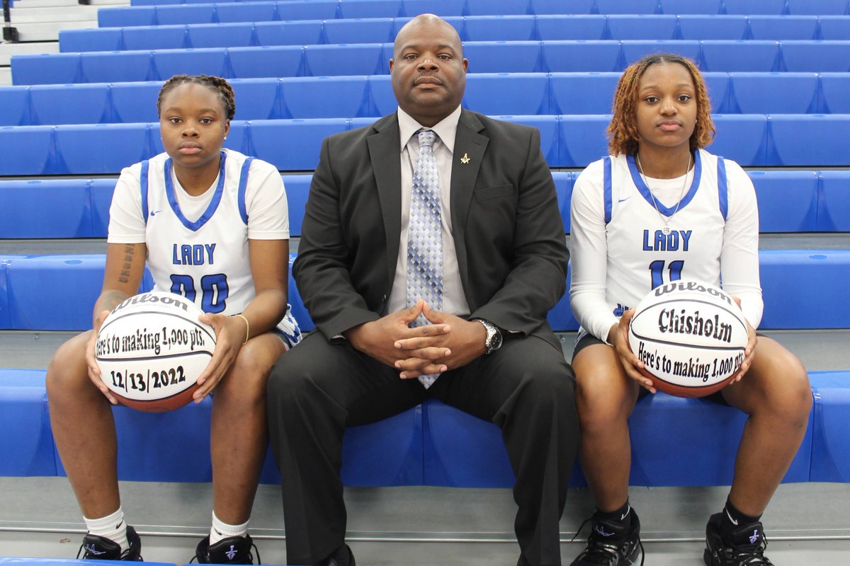 Jeffery303030's tweet photo. We would like to congratulate Sanai Chisholm for reaching the 1000th point mark as we def Bluffton H.S. 49-40 Rec 20-5, 10-0 in the region. She is the second player to reach 1000 points this season.
@SandysSpiel 
@DennisKnightSMN 
@ChisholmSanai @janiyahH23 https://t.co/VrDG8vMxUr