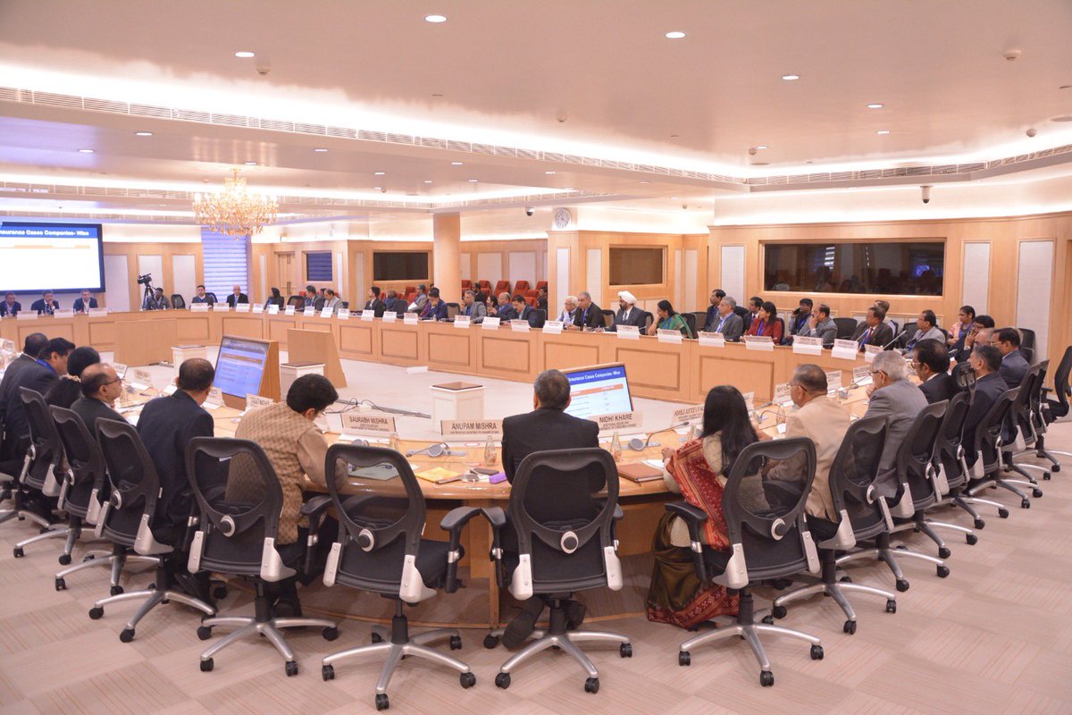 jagograhakjago's tweet photo. Round table on Consumer & Insurance Sector held at Vigyan Bhawan by Department of Consumer Affairs, Government of India on 8th Feb 2023.
#ConsumerCommissions https://t.co/Q4kirlUisD