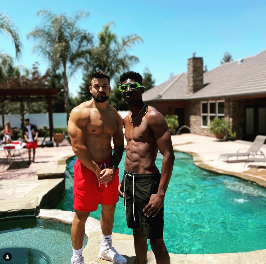 Start your day with a smile and a positive mindset 🌟 The world is waiting for you to conquer it 💪