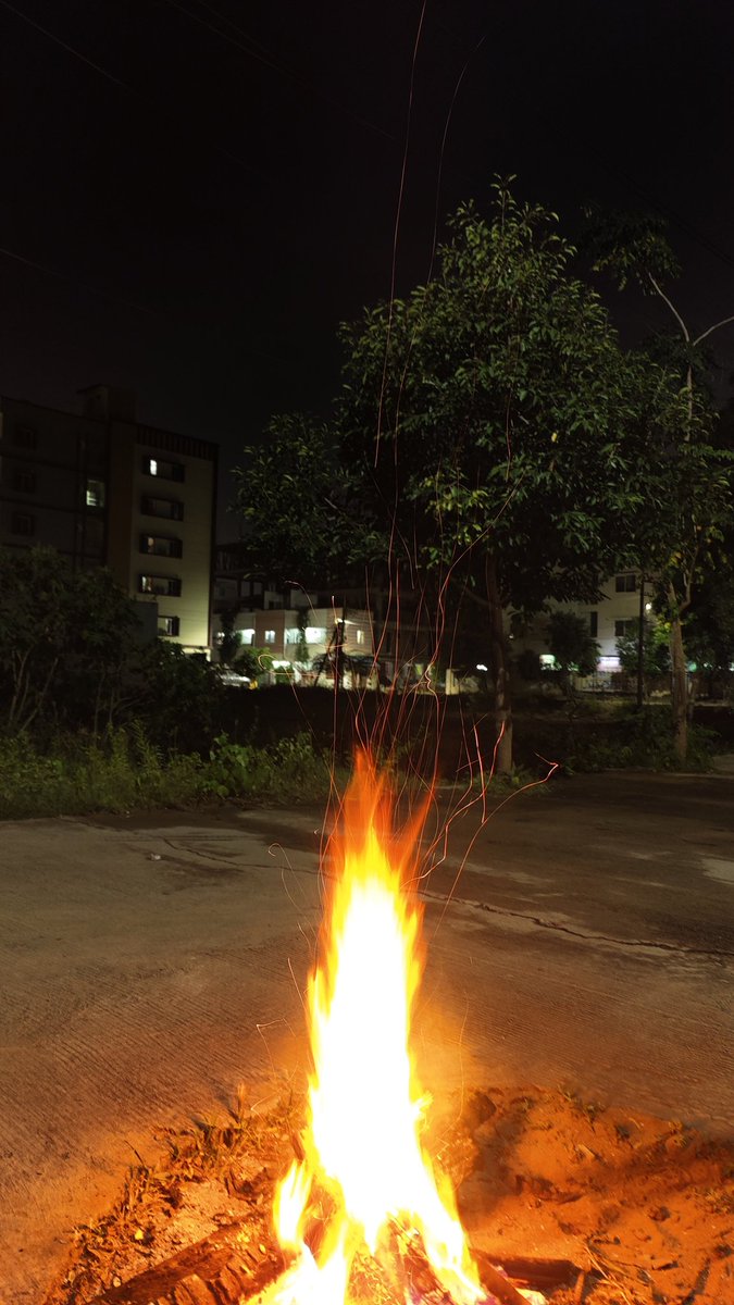 asrithh's tweet photo. Dark night warm fire 🏠🔥 
#peace #fun https://t.co/nkCIiT8dBI
