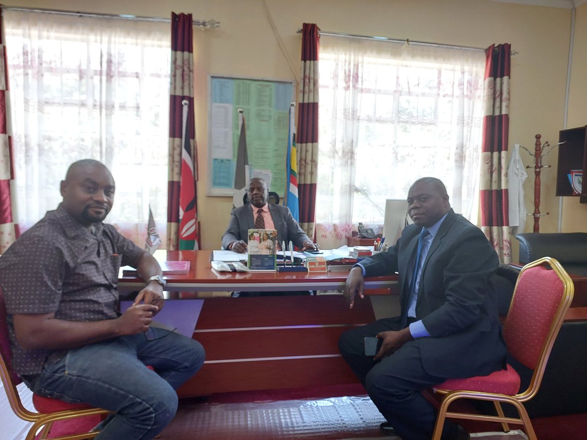 mwabilimwagodi's tweet image. Meeting with Kabianga High School Chief Principal Mr. Kurgat and Deputy Principal Mr. Ayieko is currently ongoing. 
Please stand by for briefing.