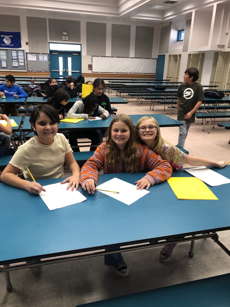 princpayne's tweet photo. A treat to watch our AP,@BoeschTeach engage our 5th graders in the Design Thinking Process.  Rich conversations around the empathize stage! #WeArePBV #mcauliffeexplorers https://t.co/2bVclJh12m