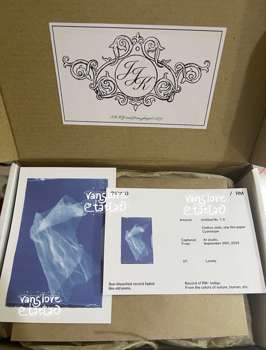 vanslove_taetae's tweet photo. -ˏˋ #vanessamails ´ˎ-
— mail from @jjksgirl0819 💗 the ga arrived today 🫶🏻 i really appreciate the VV NICE PACKAGING 🥹 parang ayaw ko na syang buksan tbh 😭 the designed toploaders were also well thought of 🤍 ill take care of these babies and i really feel the genuineness of https://t.co/BTz61cIYGD