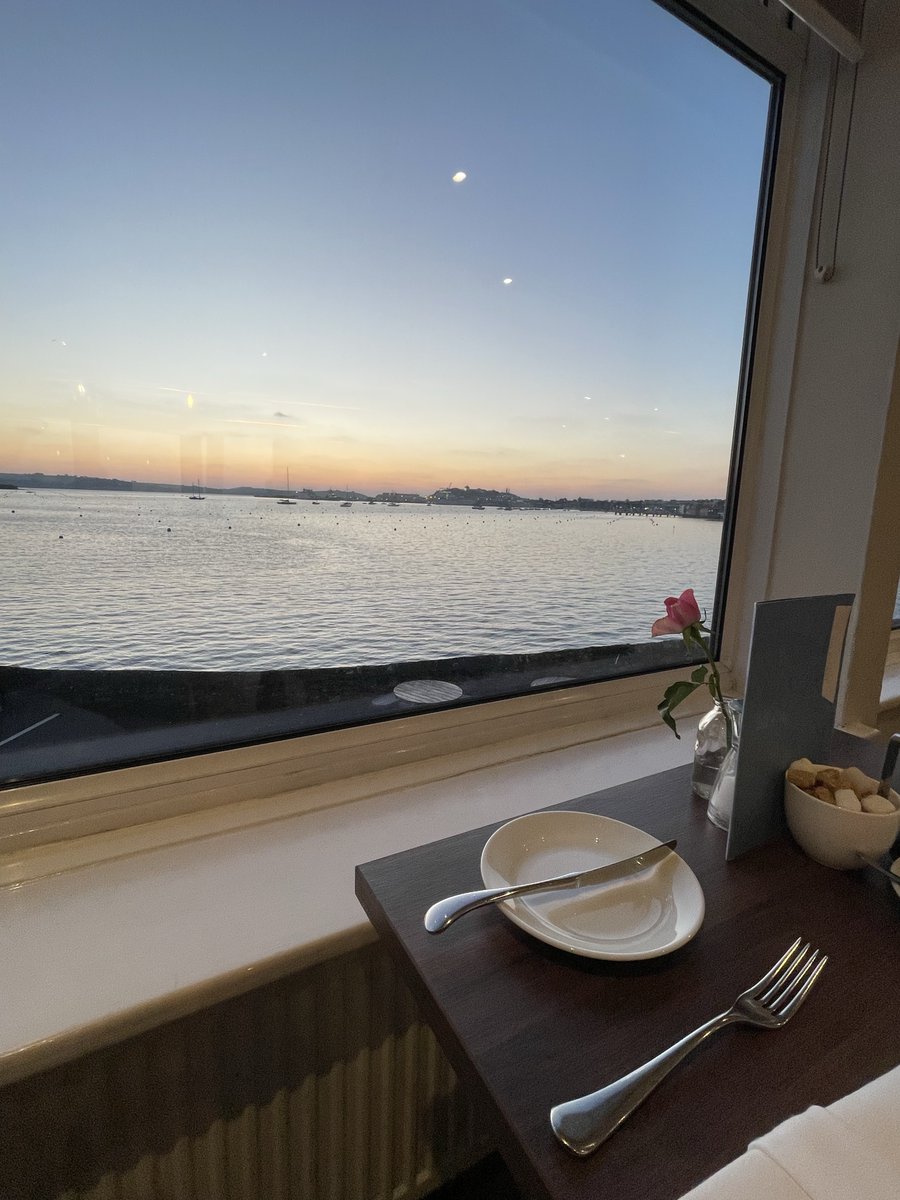 Louis Hurst tweet media