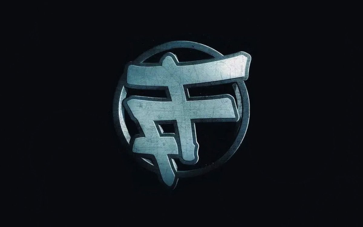 Interviewé par #SebastienSullivan. C'était au Printemps 2001 à Bordeaux chez <a href="/SkyrockFM/">Skyrock FM</a> pendant la tournée Planète Rap de #ArtdeRue > youtu.be/nk4xY3_5mgg