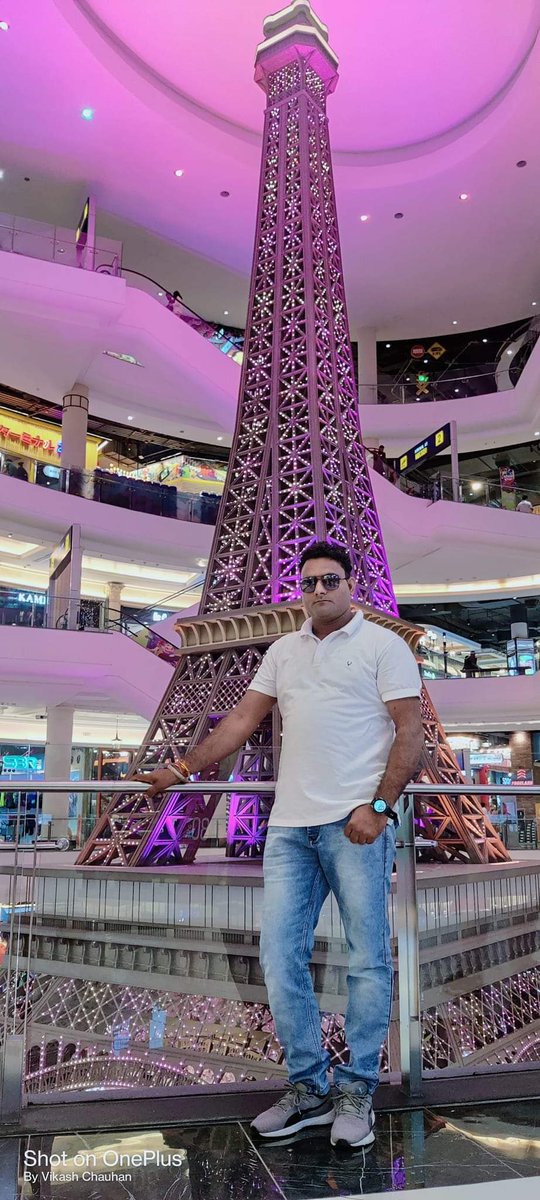 Vikash808080's tweet photo. Today my Birthday https://t.co/eMmmC0QfMT