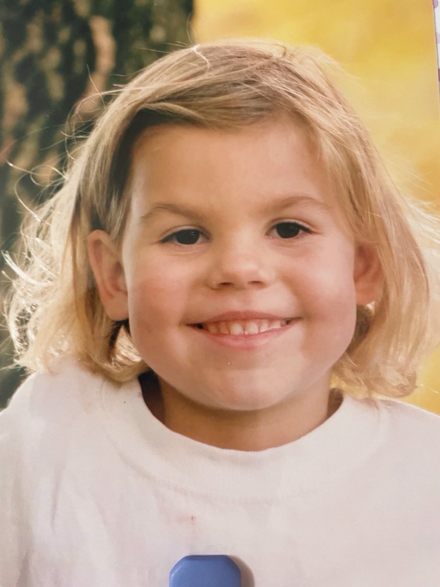 Senior Spotlight # 2 - 5’6” Wing Player, #21 Jocelyn Franz. Joc was recently selected by <a href="/DispatchPreps/">Columbus Dispatch Preps</a> as an “Unsung Hero” 1 of 10 boys &amp; girls in the area to be named. Please come out this Friday night to cheer on senior <a href="/jocelynfranz1/">jocelyn franz</a> <a href="/Todd_spinner/">OlentangyBerlinBears</a> <a href="/BerlinBearsAD/">Olentangy Berlin High School Athletic Dept</a> #ClawsUp