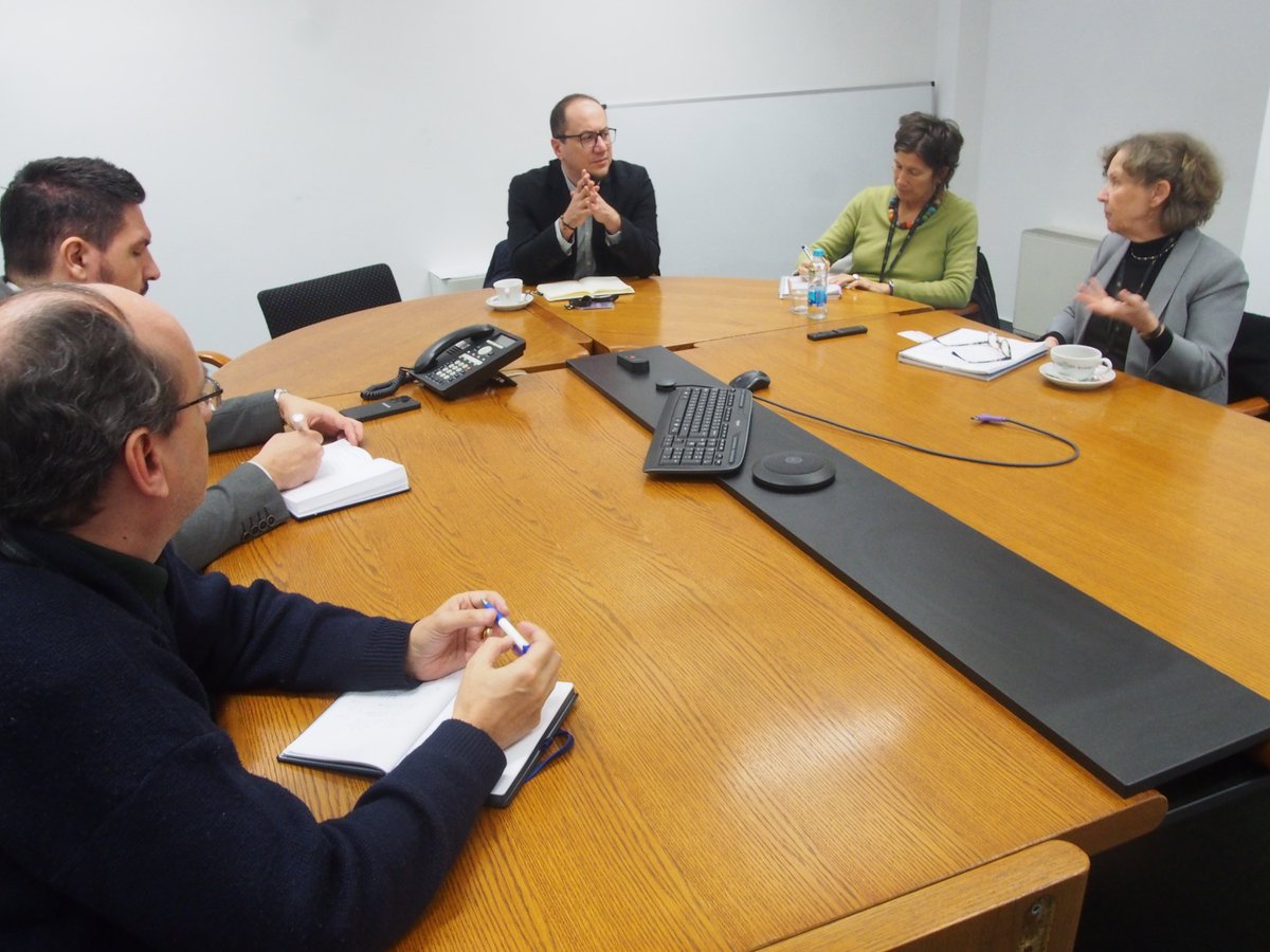 WHO_BIH's tweet photo. #MRITE & @WHO_BIH on #COVID19 &routine #immunisation towards
1⃣📈 demand for & uptake of COVID-19 #vaccination among priority populations
2⃣Address mis/disinformation through social & behavior change & media-focused strategies
3⃣Sharing learning opportunities
@USAIDBIH https://t.co/1CvrXahFQI