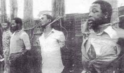 NigeriaStories's tweet photo. The Story Of Anini, Nigeria's Most Notorious Armed Robber in the 1980,s

A THREAD 🪡 

Retweet to educate someone https://t.co/eXOZ0CbOuj
