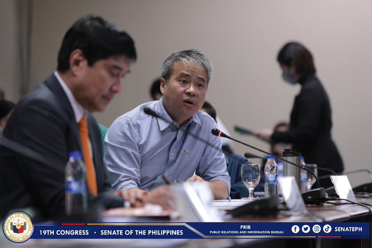 senatePH's tweet photo. Majority Leader Joel Villanueva questions the existing policy with regards to the welfare of OFWs, particularly in Kuwait where he noticed an increasing number of abuses and human rights violations. @senatorjoelv 

READ: https://t.co/DJpgB7boew https://t.co/b0NR7UqQ7m