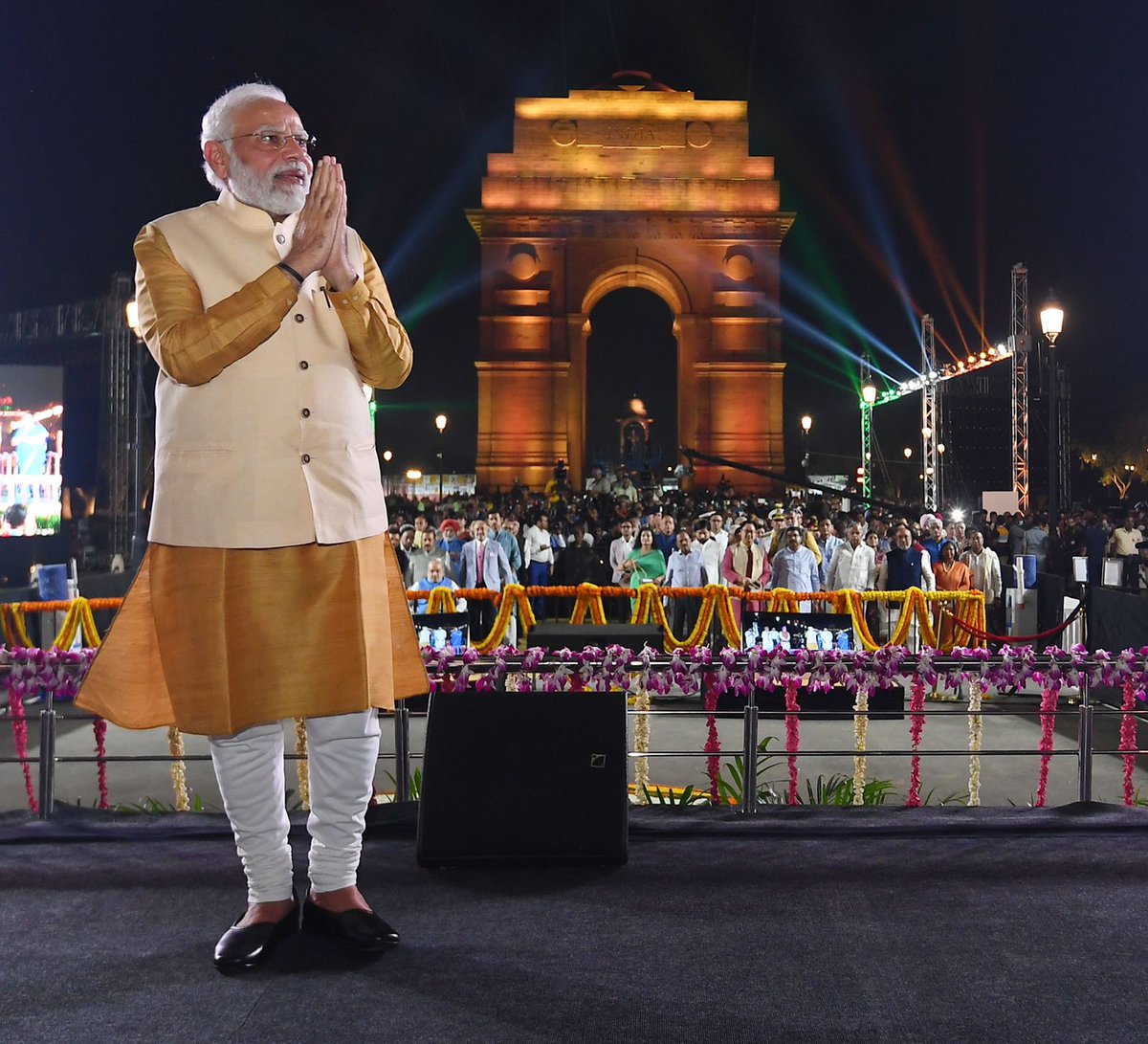 iNishant4's tweet photo. How silly! Just by showing picture &amp; making baseless allegations out of frustration won't help anymore. Congress &amp; it's paid agents must understand well..This is New India🇮🇳,  knows &amp; understands all well &amp; have firm faith on @narendramodi ji's leadership.

#Modi2024 @blsanthosh https://t.co/j1wQYTmTMV