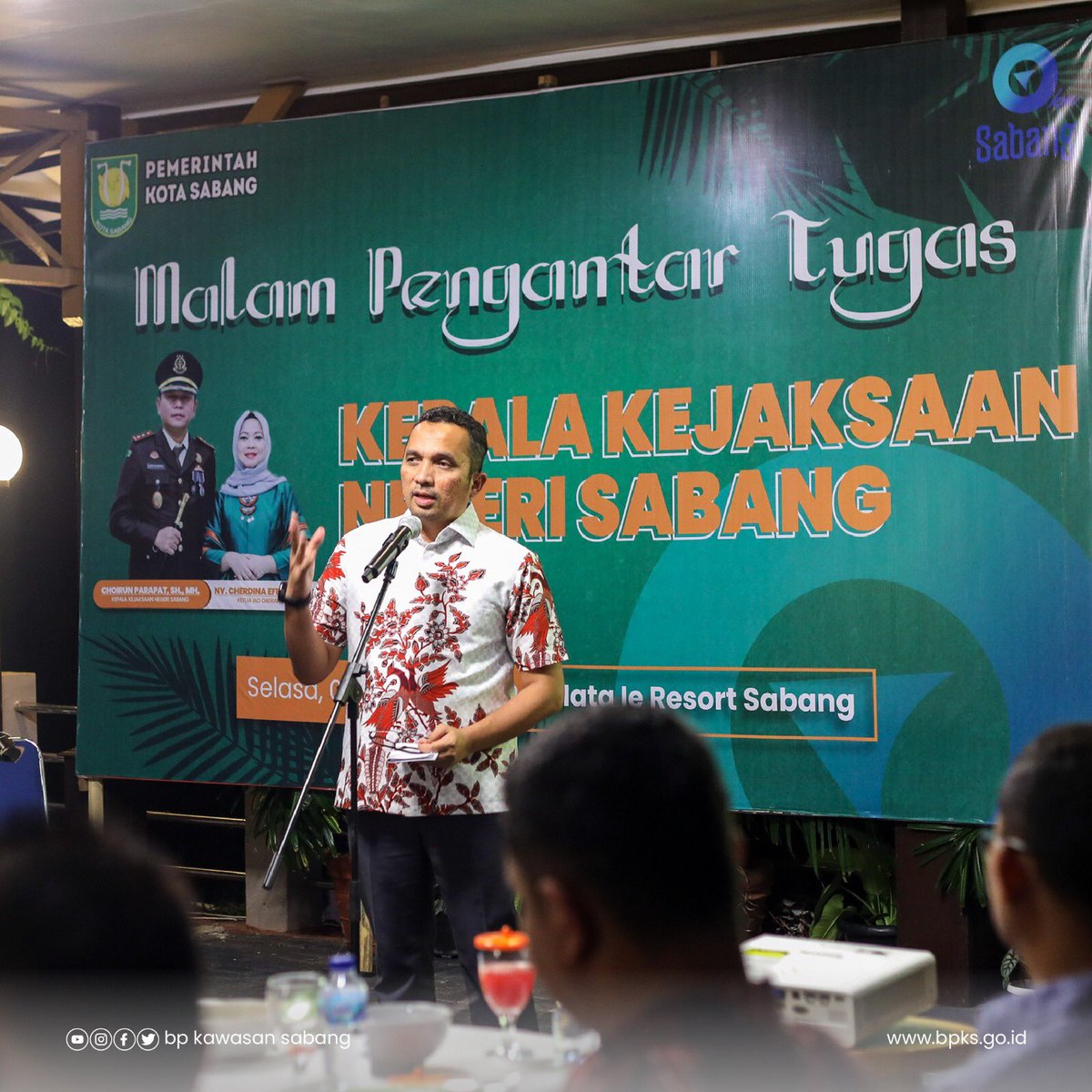 bpksgoid's tweet photo. Kepala Unit PTSP BPKS Hendra Setiawan, S.H menghadiri resepsi lepas sambut Kejari Sabang yang dilaksanakan di Mata Ie Resort, Selasa (07/02/23).

@NeidiAli @rezalevi2011 

#SahabatKawasan
#energikolaborasi 
#bpkawasansabang
#PRCreativebpks https://t.co/agOIJy7ben