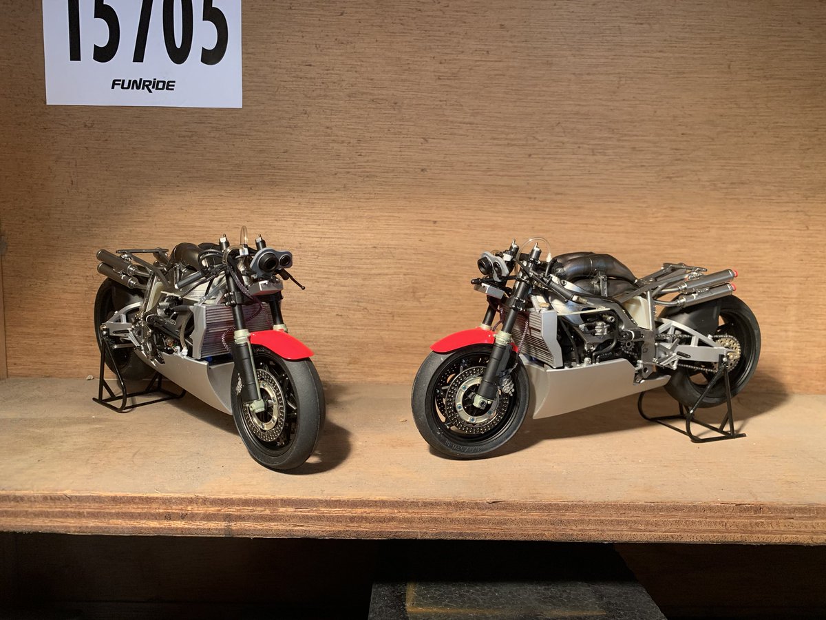 '84N S R一応シャーシは完成とします♪さあ､あとはカウル類だ〜❗️デカールを上手く貼れる自信がない😅