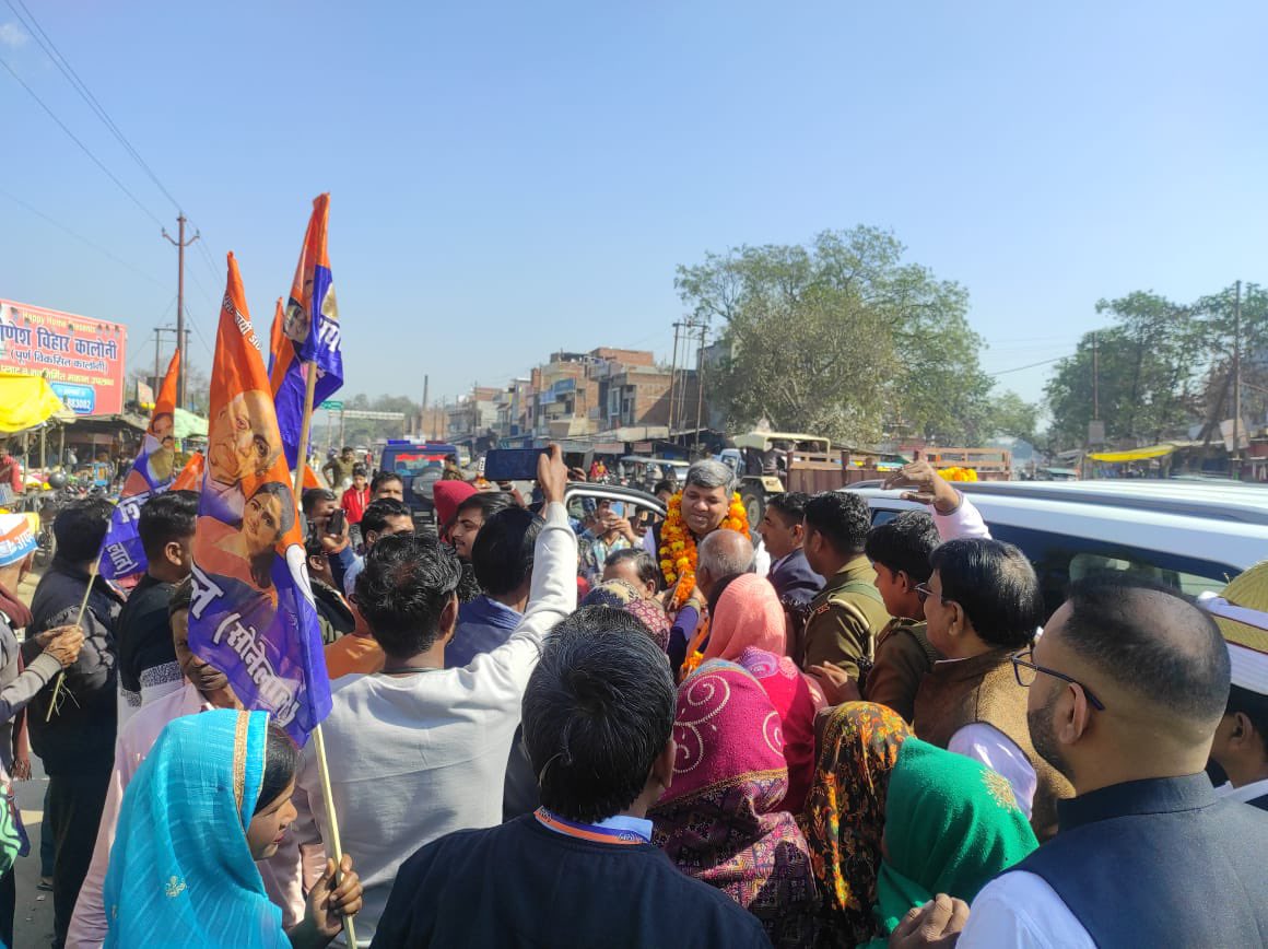 ErAshishSPatel's tweet photo. सीतापुर में पार्टी पदाधिकारियों व कार्यकर्ताओं द्वारा भव्य स्वागत किया गया । इस प्रेम व स्न���ह के लिए आप सभी का हार्दिक आभार प्रकट करता हूँ। https://t.co/QvOdGNACqi