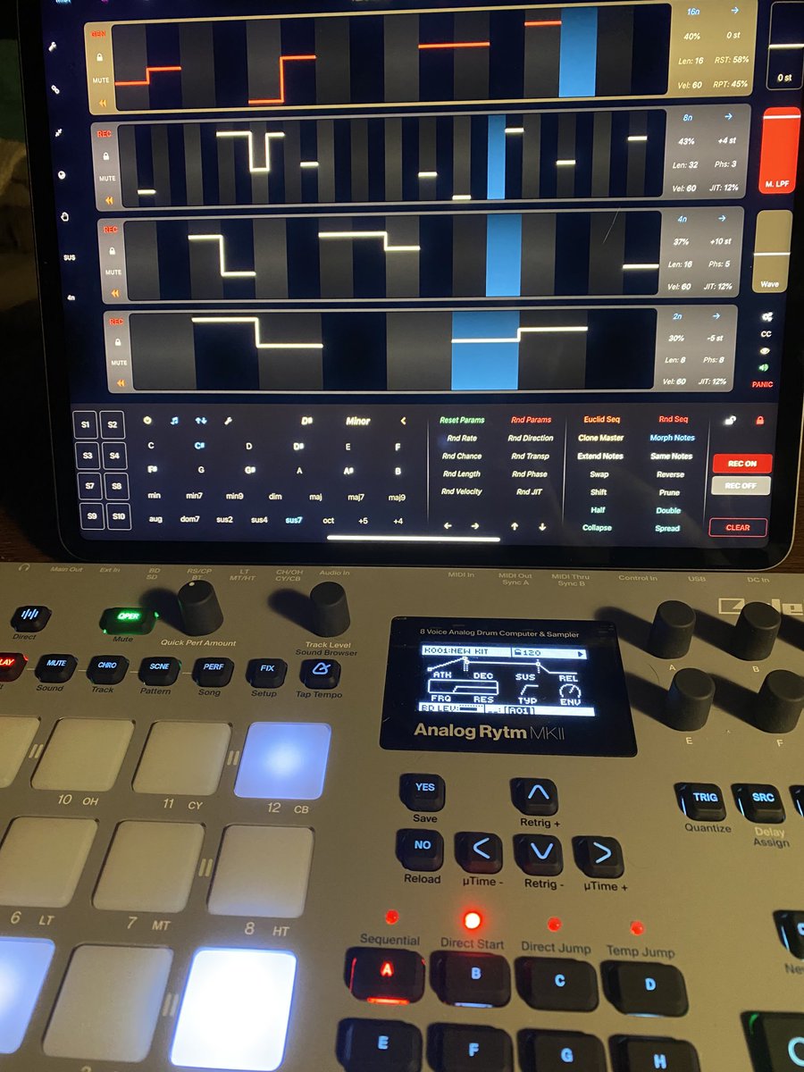 agoraphobicnb's tweet photo. Using the #polyphase app w/ the @WeAreElektron #Analog_RYTM, getting some results, this is a really powerful, fun sequencer https://t.co/ZQhVJpZjbq