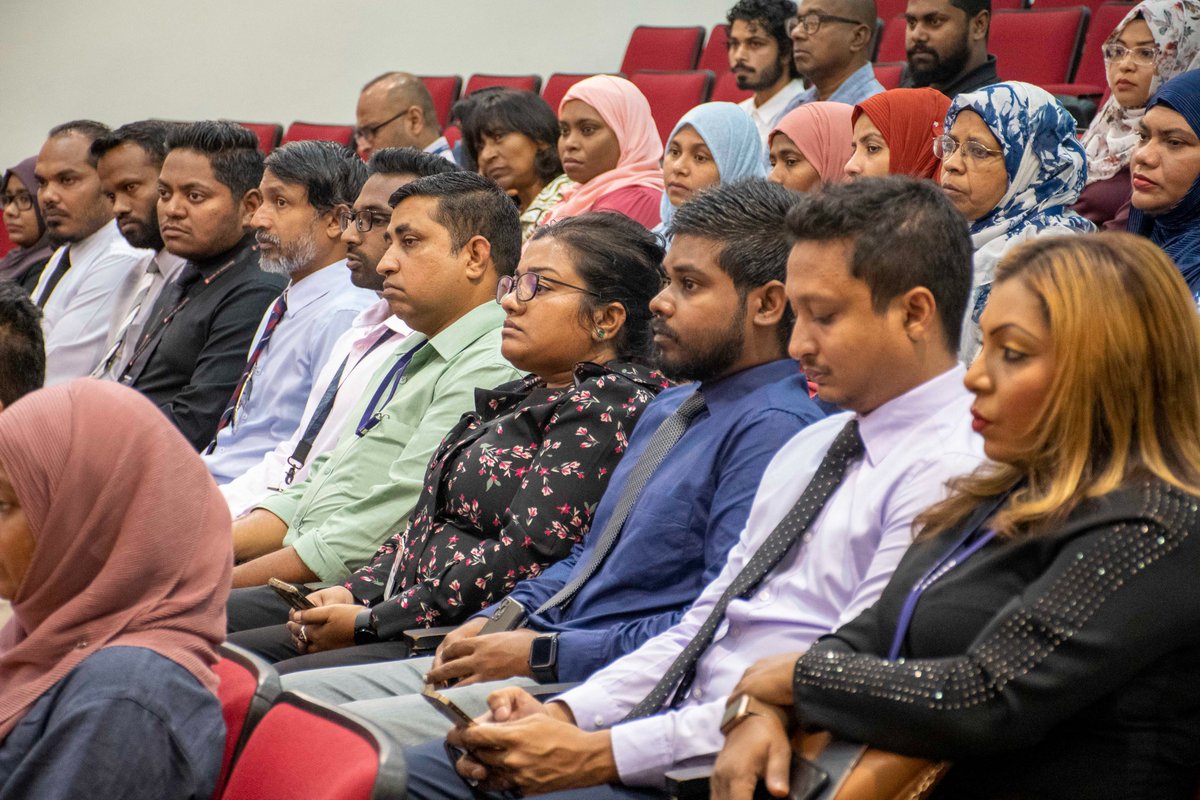 MNUedu's tweet photo. The opening ceremony of the @ProjctPromise MSMEs Green Finance Workshop was held today at The Maldives National University. 

Minister of Higher Education Dr. Ibrahim Hassan graced the ceremony as the Chief Guest. https://t.co/jC6fMkc3Pt