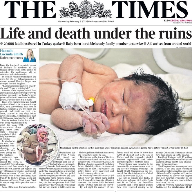 suleymanirvan's tweet photo. İngiliz The Times gazetesi bugünkü manşetini Kahramanmaraş depremindeki kurtarma çalışmalarına ayırmış. Gazeteci Hannah Lucinda Smith @hannahluci ve fotomuhabiri Bradley Secker @bradleysecker Kahramanmaraş'tan bildiriyor. https://t.co/8UPO25pbmJ