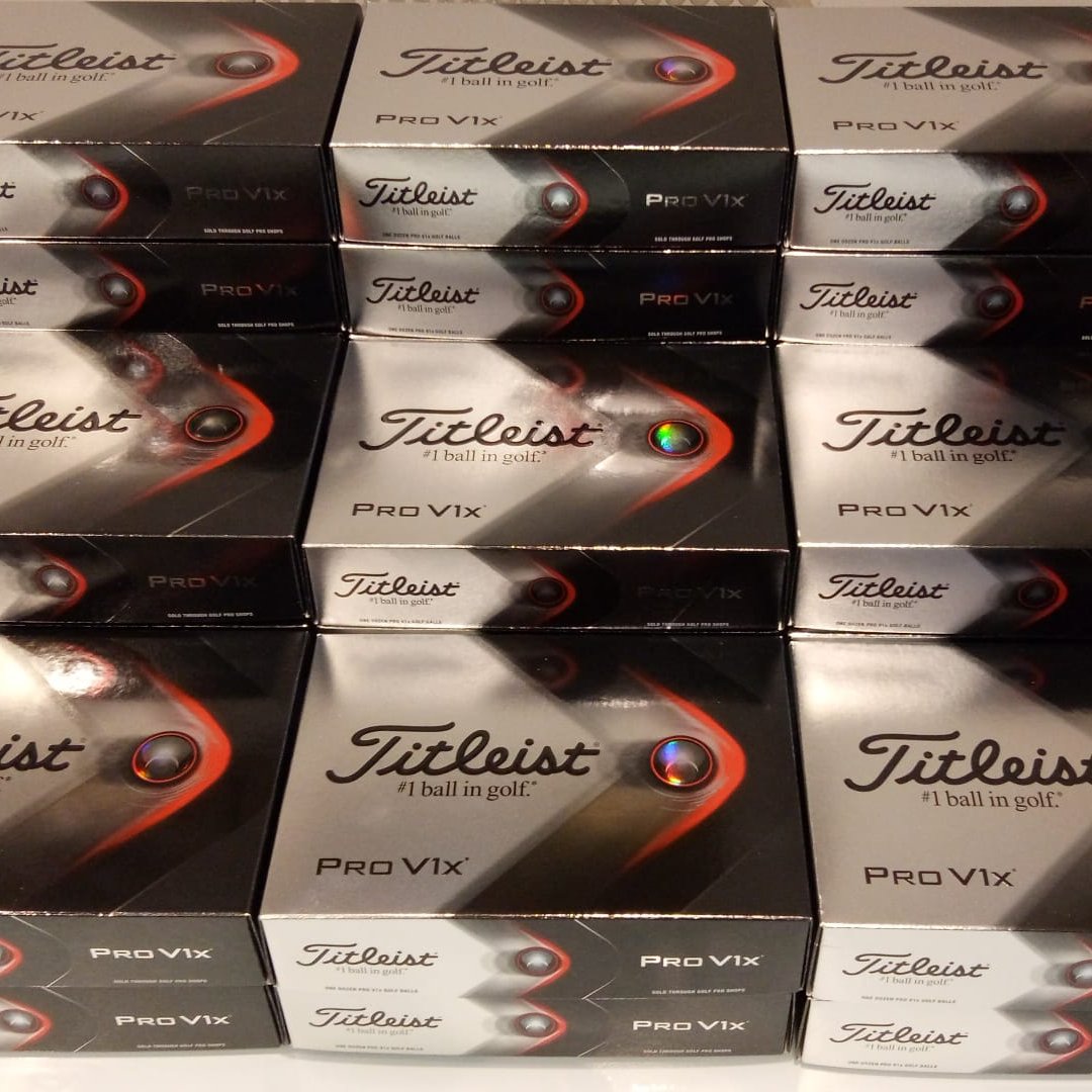 If you're committed to playing better golf this season we've got a year's supply of jelly domes up for grabs ⛳️ We're also including spot prizes of a sleeve of @Titleist Prov1x balls through the day 💪 To take part just RT and make sure you're following golferscbd.co.uk/cbd/20mg-jelly…