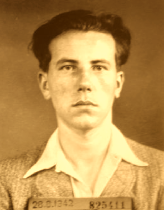 8 février 1943. Le dernier des "Cinq du lycée Buffon" à avoir été arrêté. « C’est la fin ! écrit-t-il. On vient nous chercher pour la fusillade. Tant pis. Mourir en pleine victoire, c’est un peu vexant, mais qu’importe. Le rêve des hommes fait événement. » Pierre Benoit. 17 ans.