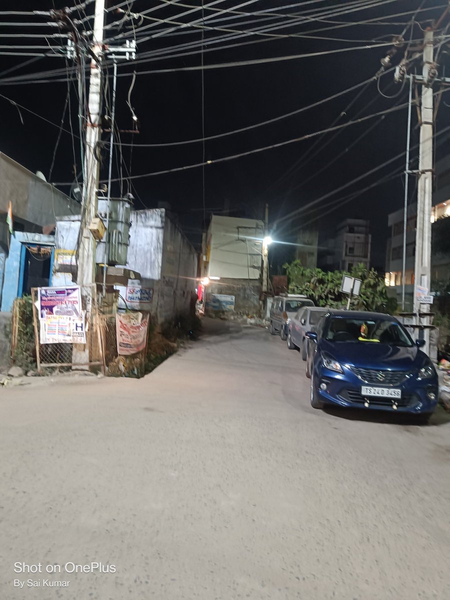 Deejaysaikumar's tweet photo. Cars are parked on this road all the time. Causing inconvenience to the Commuters. Please look into  @showarangaltrf @cpwrl @WarangalPolice @shointhezargunj 
📍 Beside Venkateshwara Swamy temple, Battala Bazar Road. https://t.co/zxXmfKkeiU