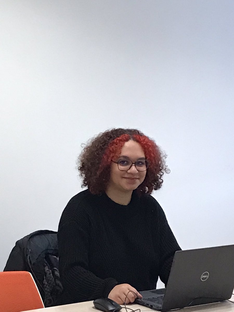 Master_TSM's tweet photo. #TSMSkillsLab
Aujourd’hui débute la 6ème édition du TSM Skills Lab ! Au programme de cette édition 2023 : un ensemble de projets de traduction, de post-édition, et un glossaire, qui ont été envoyés ce matin à Léa Nichele, gestionnaire de projets en chef. https://t.co/4cU7NMZ7Pk