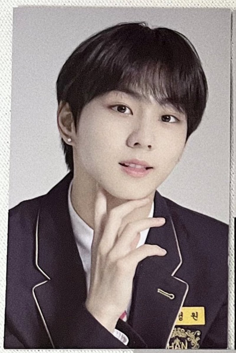 yjwonhaul's tweet photo. wtb lfs ph

enhypen jungwon enniversary frame &amp; enniversary binder pcs

dm me your offers! https://t.co/QxlIbJQdK1