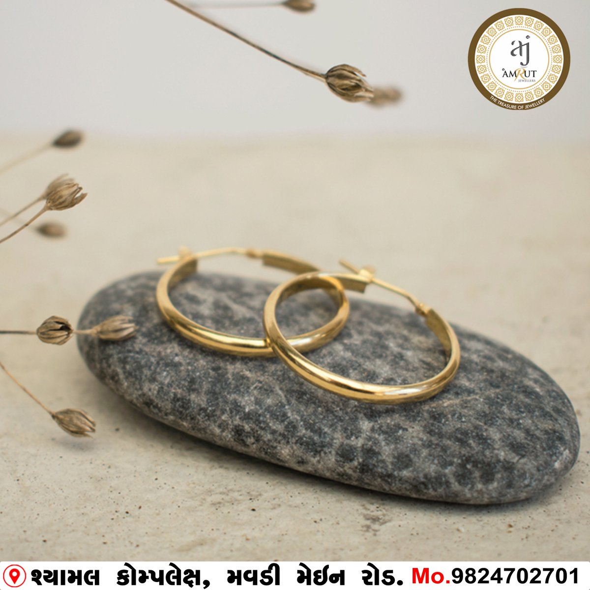 #amrut #amrutjewellers #ornaments #jewelleries #jewells #accessories #bangles #banglescollection #outstandingbangles #goldbangles #bestjewellery #jewellerycollection #diamondbangles #bestbangles #rajkot #Gujarat