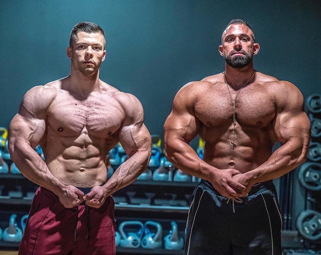 Scottbbfan on Twitter "Bodybuilding brotherhood. Every lad juicing and