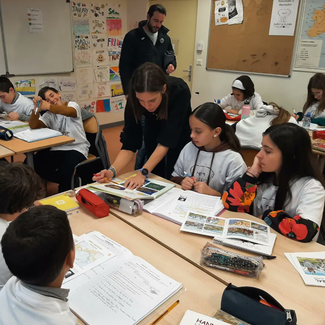 AnibalenEuropa's tweet photo. ¡Estamos trabajando la ruta de Aníbal en clase de Historia!

On travaille sur la route d'Aníbal en cours d'histoire!

#AnibalenEuropa #ErasmusPlus #carthaginesesyromanos #CyR #Erasmus35Annees #Erasmus35Años @CyR_Cartagena @clg_rimbaud_mtp https://t.co/nSZaFtABiL