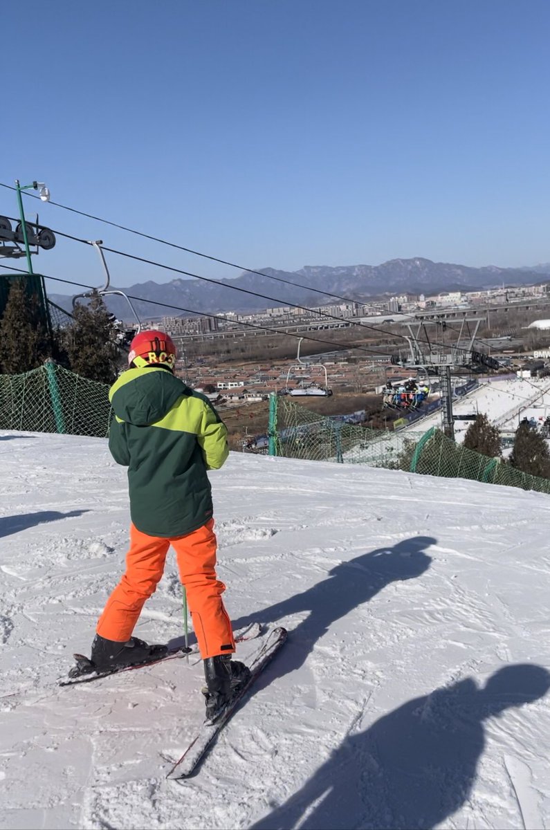 封板：冬天的活动算是完事了、夏天这草还没绿呢，中间这春天玩点什么？ https://t.co/28Du9uqGn4