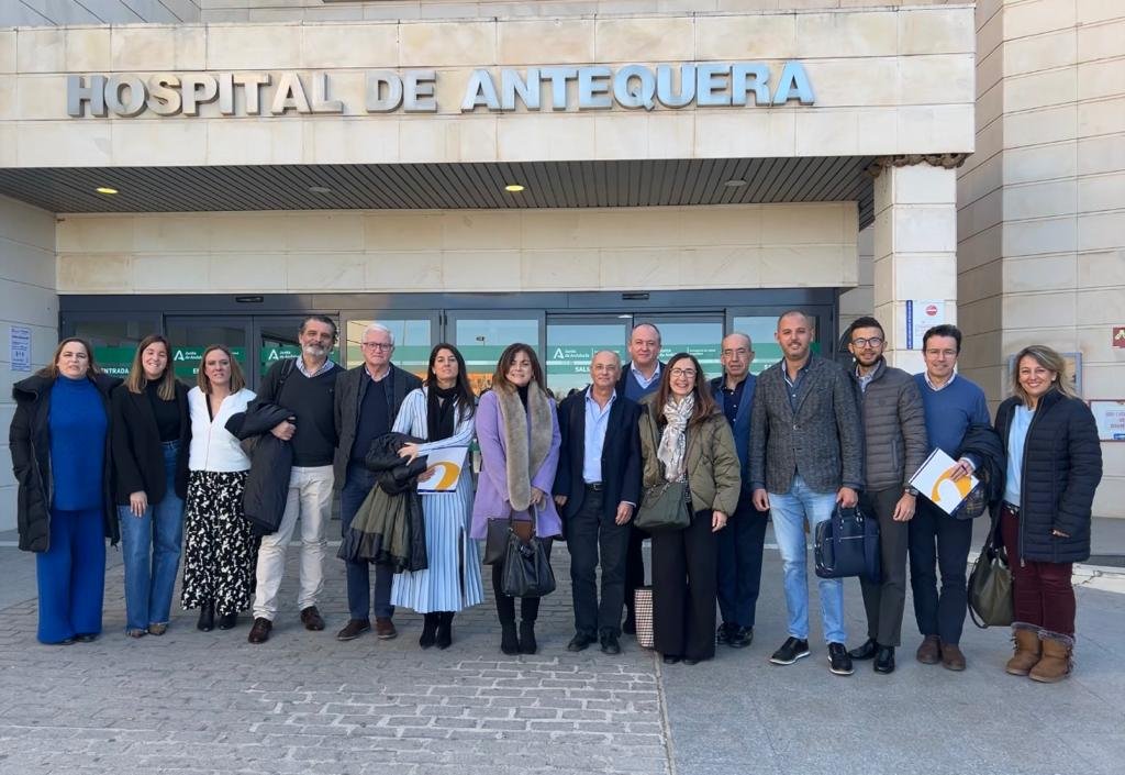 SAGOAndalucia's tweet photo. 🏅Primera reunión de la nueva junta directiva celebrada en el Hospital de Antequera el 4 de febrero de 2023👏

#sago #ginecologia #obstetricia @SociedadSEGO https://t.co/TiqSz7VIEM