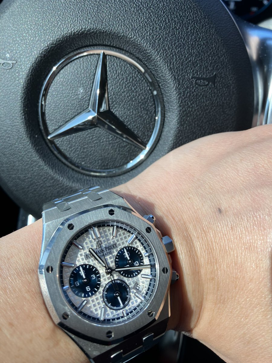 egonizing's tweet photo. Finally I've got "Odemars Piguet". My next goal is you, Richard!! https://t.co/J2uuJxREfy